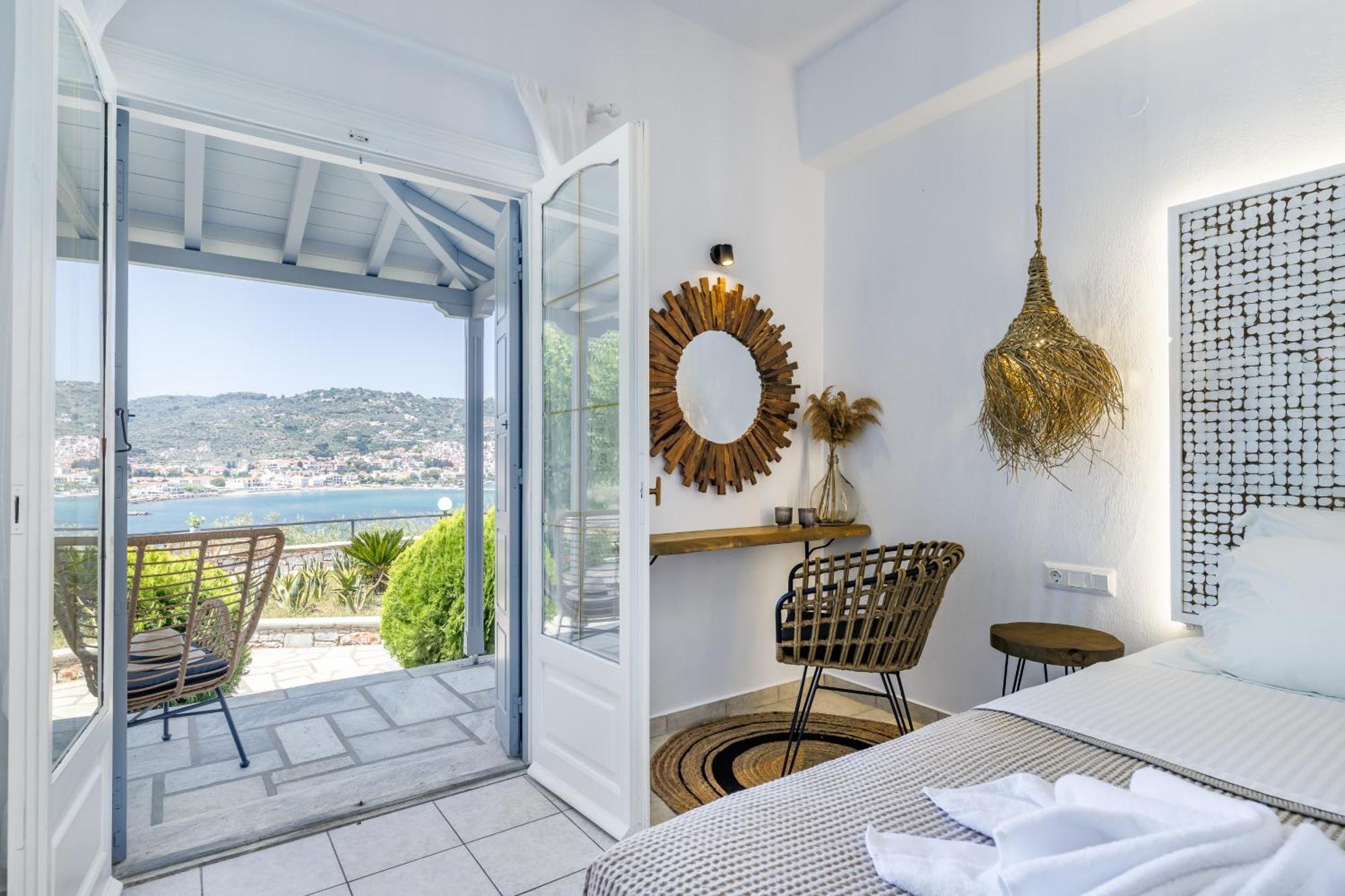 Ourania Studios & Apartments Skopelos Town Exterior photo