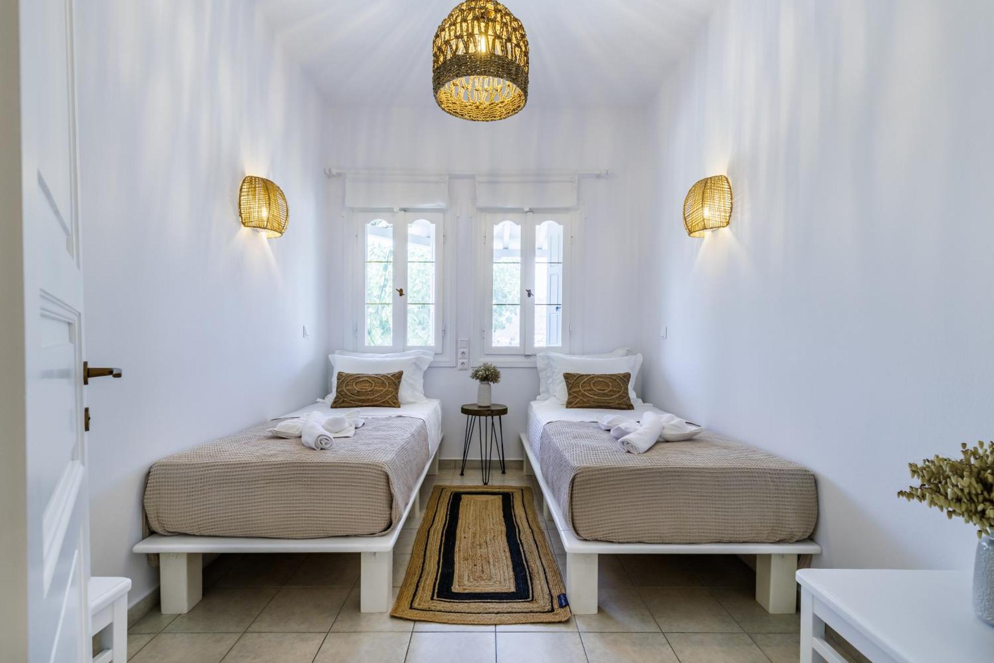 Ourania Studios & Apartments Skopelos Town Exterior photo