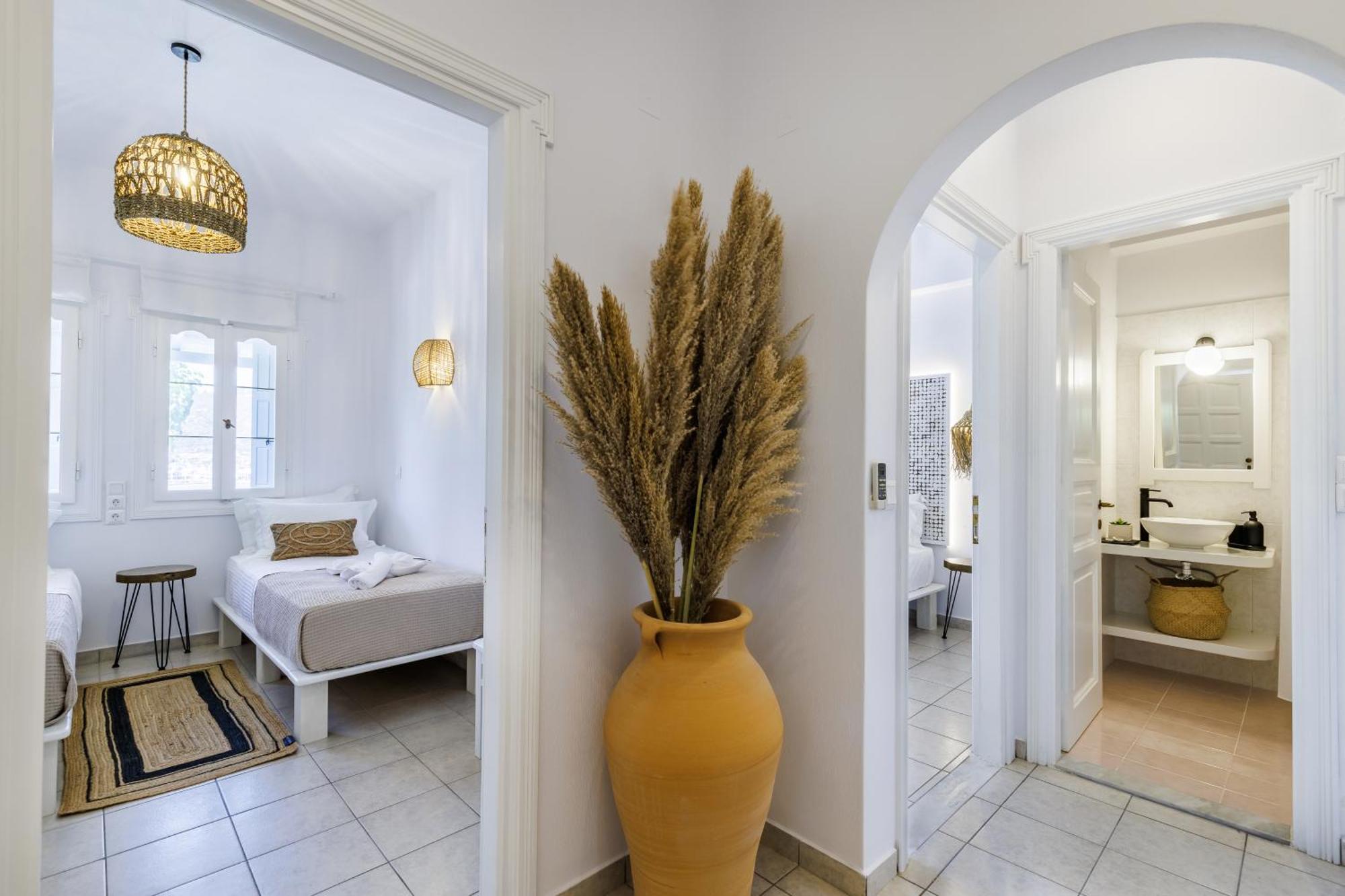 Ourania Studios & Apartments Skopelos Town Exterior photo