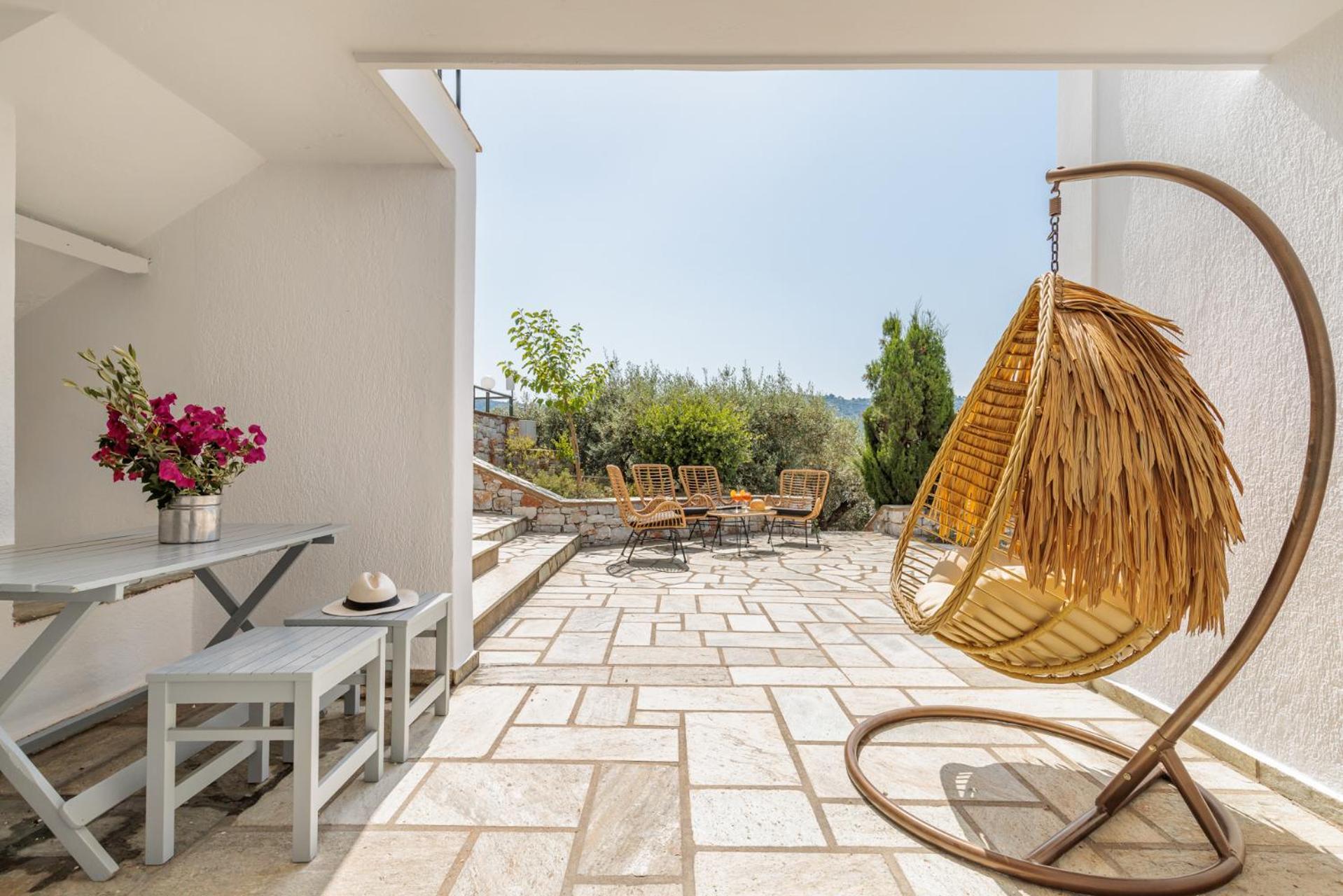 Ourania Studios & Apartments Skopelos Town Exterior photo