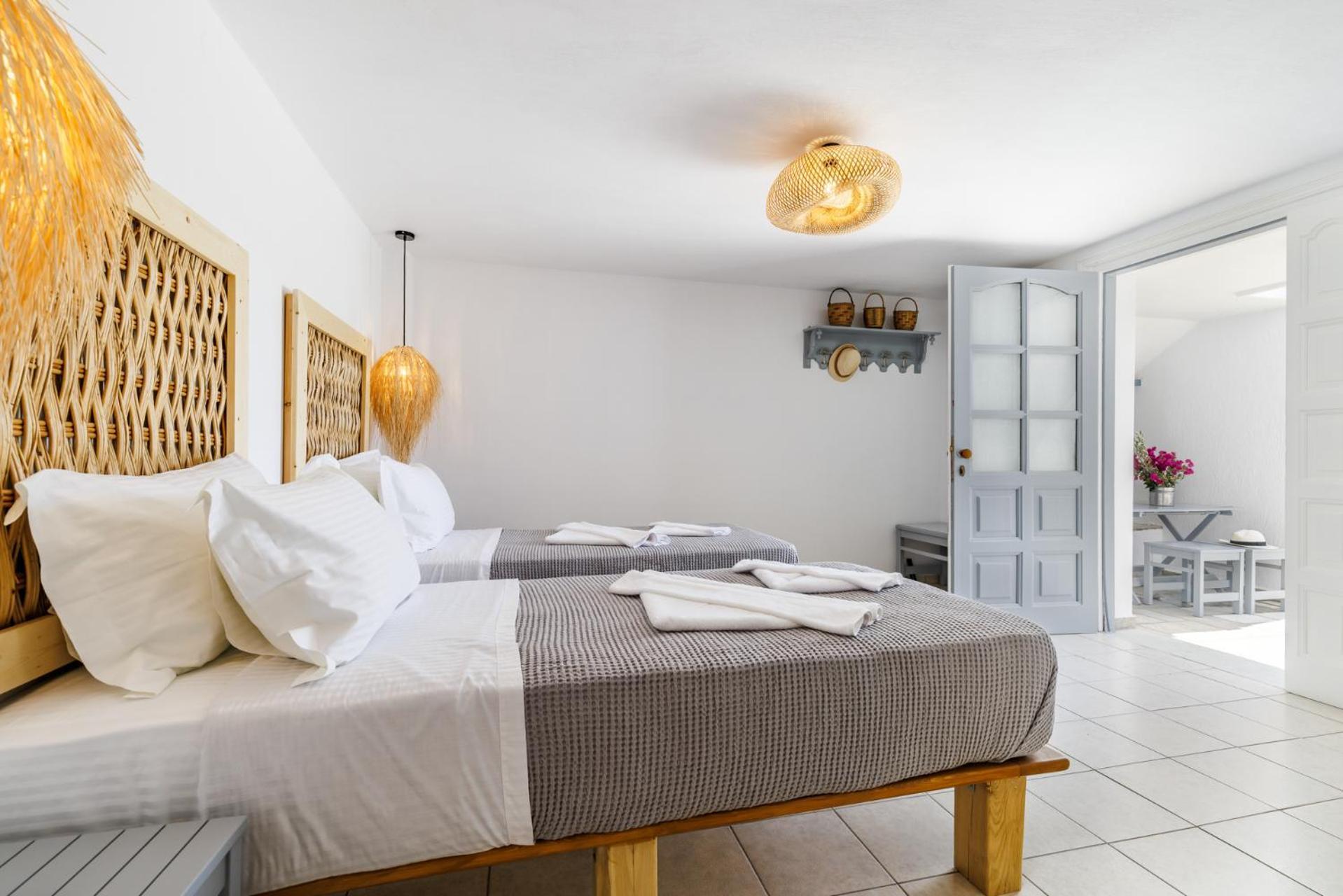 Ourania Studios & Apartments Skopelos Town Exterior photo