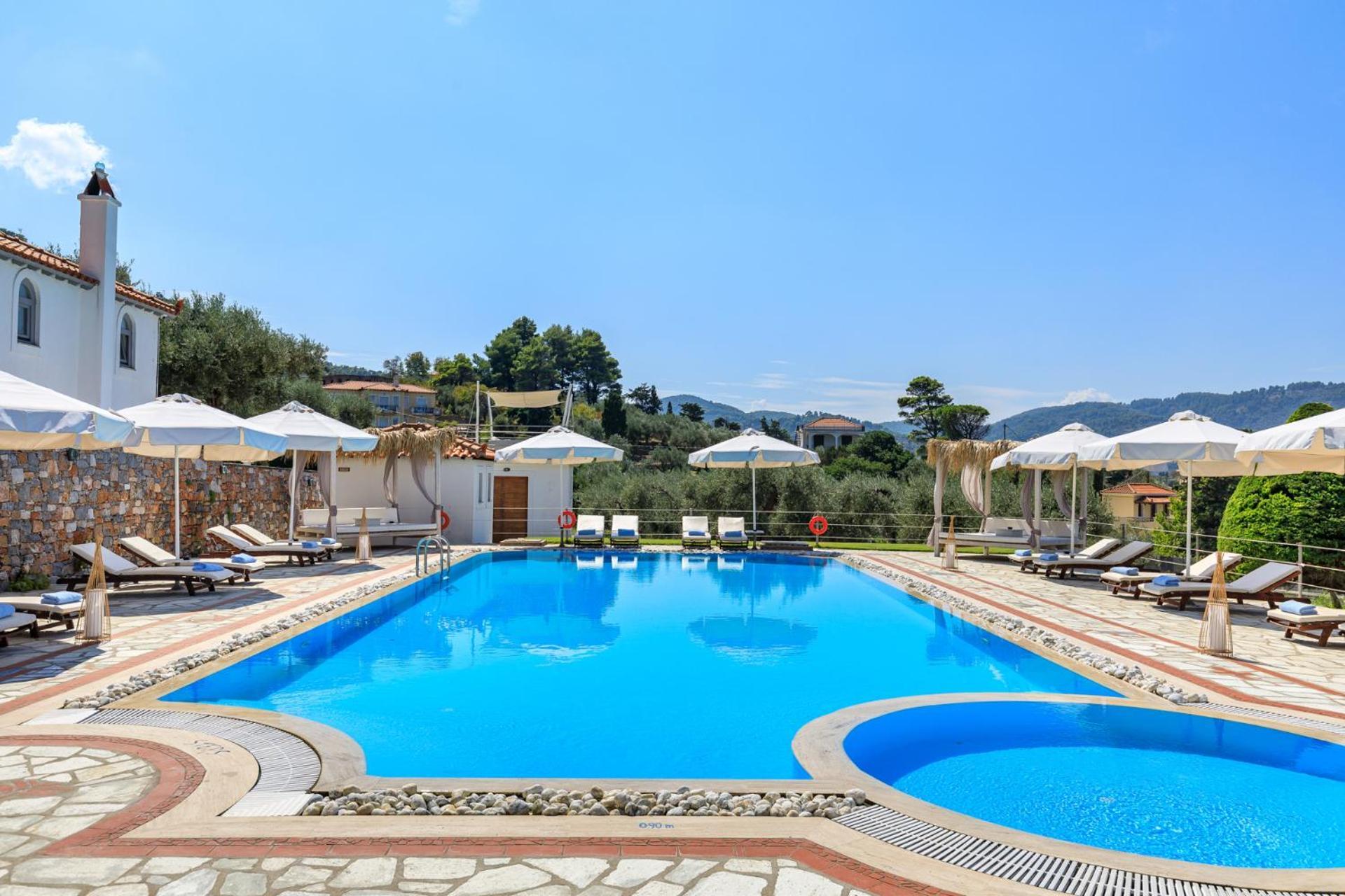 Ourania Studios & Apartments Skopelos Town Exterior photo