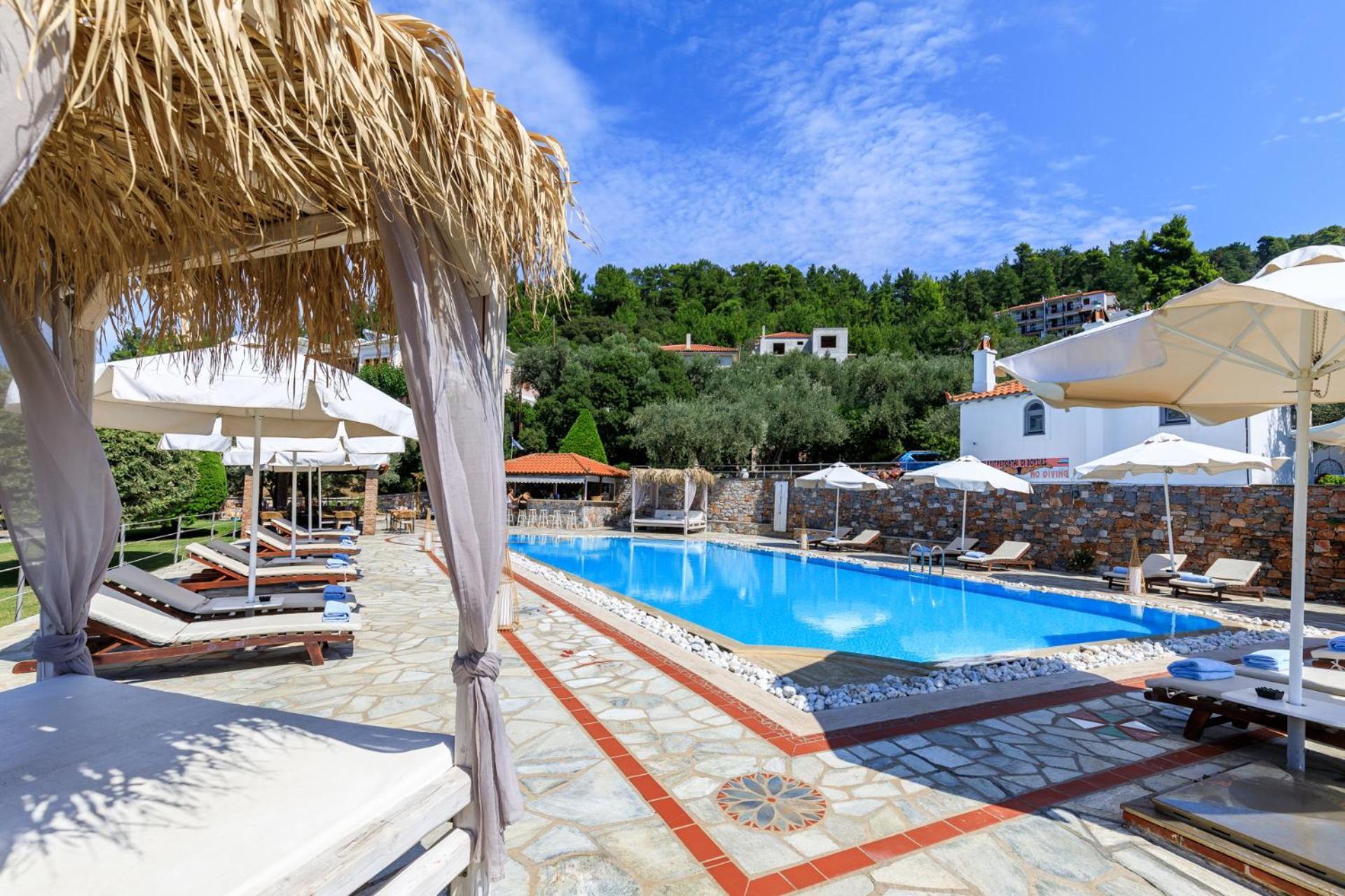 Ourania Studios & Apartments Skopelos Town Exterior photo