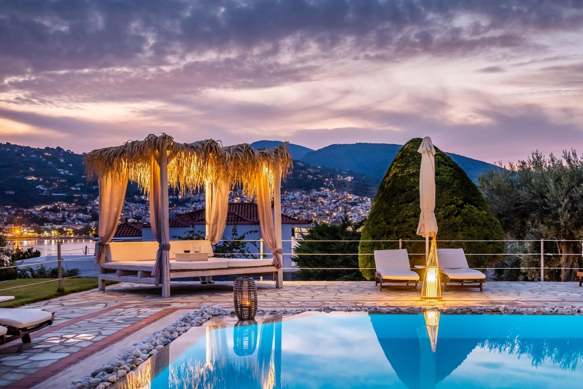 Ourania Studios & Apartments Skopelos Town Exterior photo